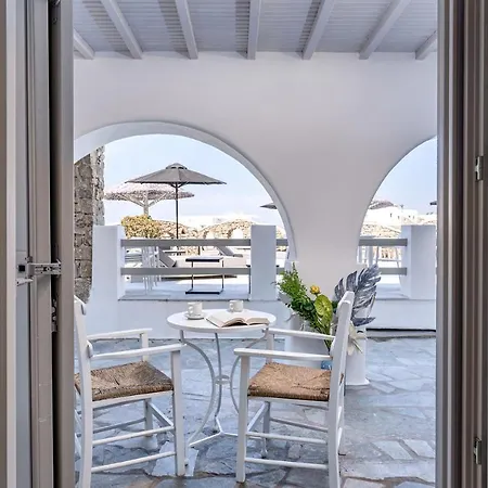 Hotel Paolas τown Boutique 4*